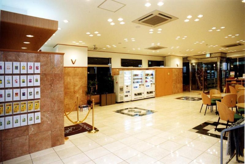 Toyoko Inn Hokkaido Sapporo-Eki Minami-Guchi מראה חיצוני תמונה