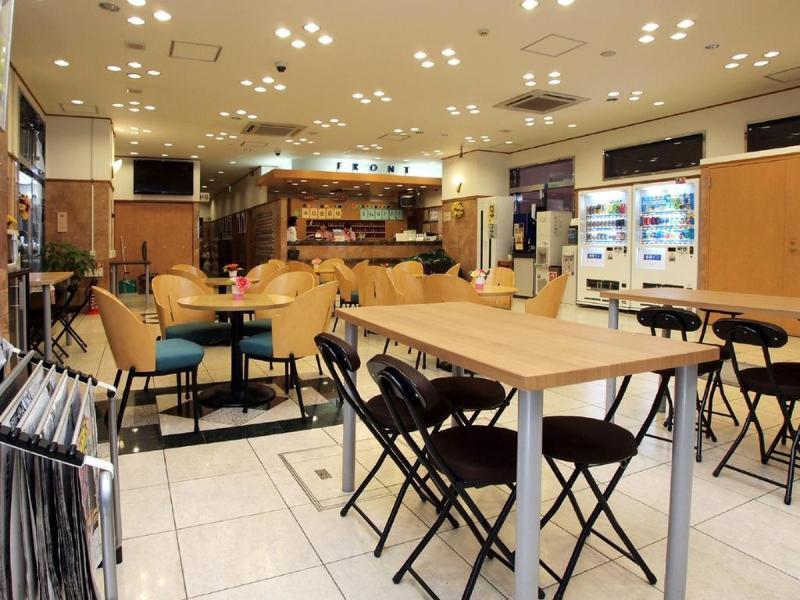 Toyoko Inn Hokkaido Sapporo-Eki Minami-Guchi מראה חיצוני תמונה
