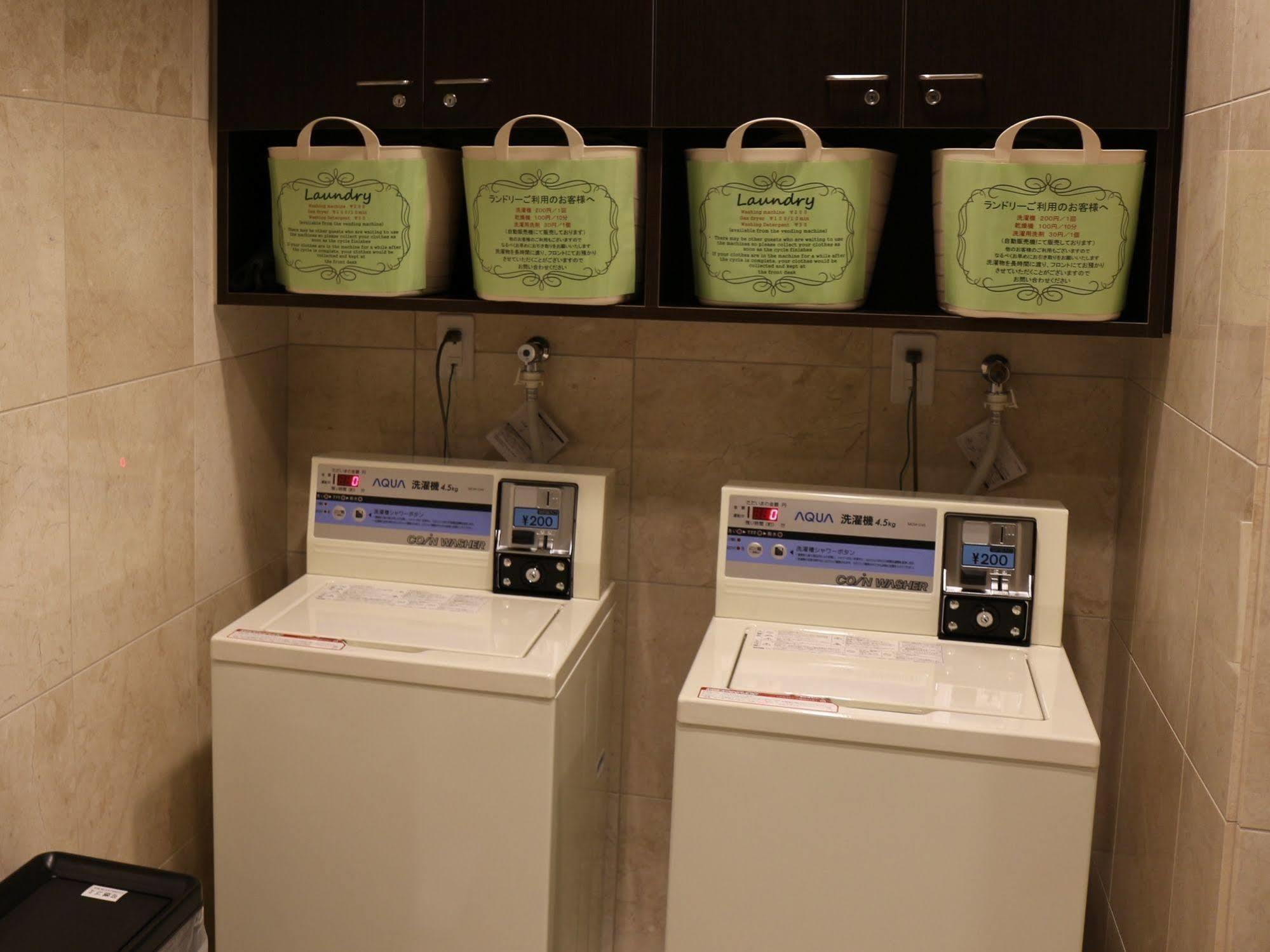 Toyoko Inn Hokkaido Sapporo-Eki Minami-Guchi מראה חיצוני תמונה